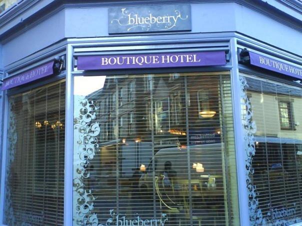 The Blueberry Hotel Понтипридд Экстерьер фото